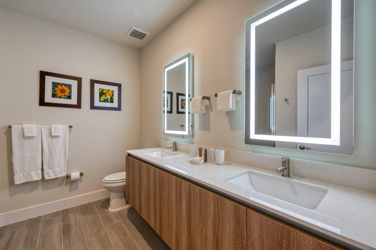 Pleasant Townhome With Private Pool Near Disney Four Corners ภายนอก รูปภาพ
