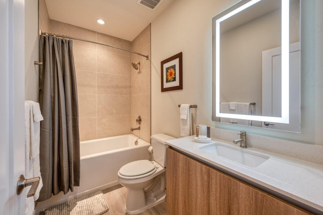 Pleasant Townhome With Private Pool Near Disney Four Corners ภายนอก รูปภาพ