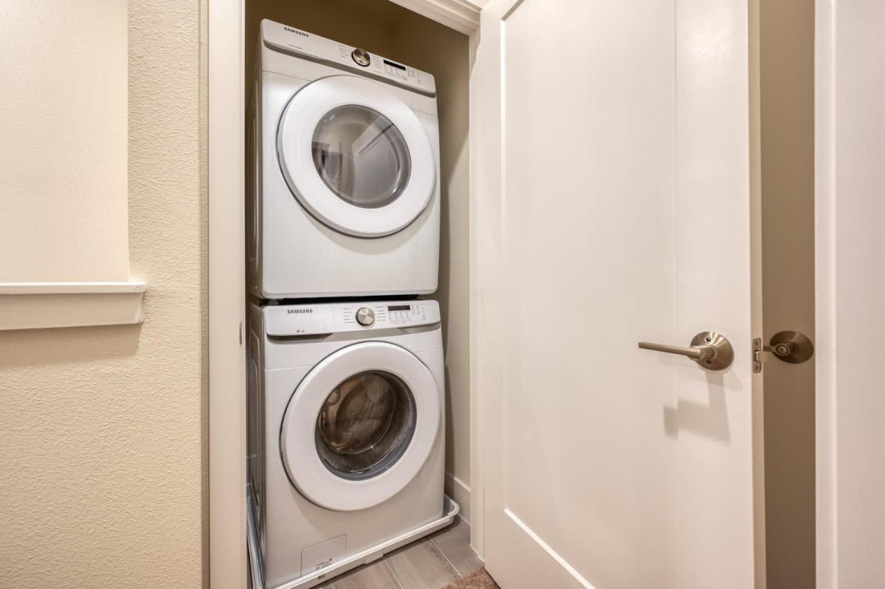 Pleasant Townhome With Private Pool Near Disney Four Corners ภายนอก รูปภาพ