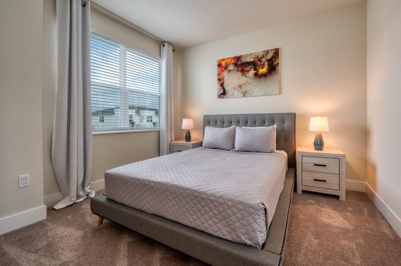 Pleasant Townhome With Private Pool Near Disney Four Corners ภายนอก รูปภาพ