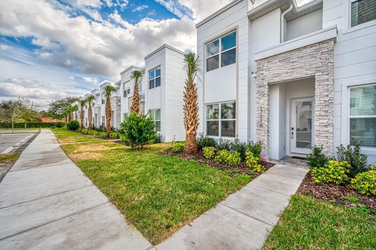 Pleasant Townhome With Private Pool Near Disney Four Corners ภายนอก รูปภาพ